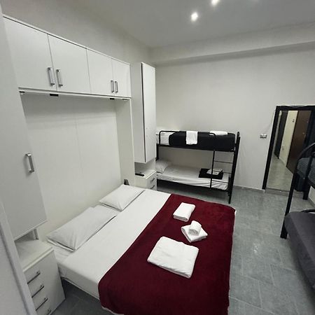 Da Concettina House Apartment Naples Luaran gambar