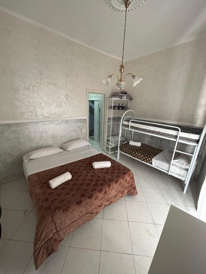 Da Concettina House Apartment Naples Luaran gambar